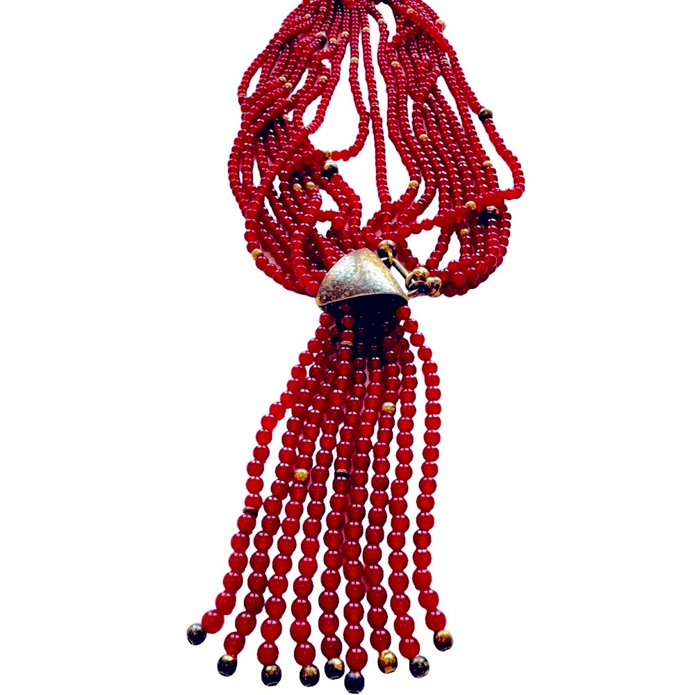 Stunning vintage statement necklace in Carnelian with gold tone accents. EUC